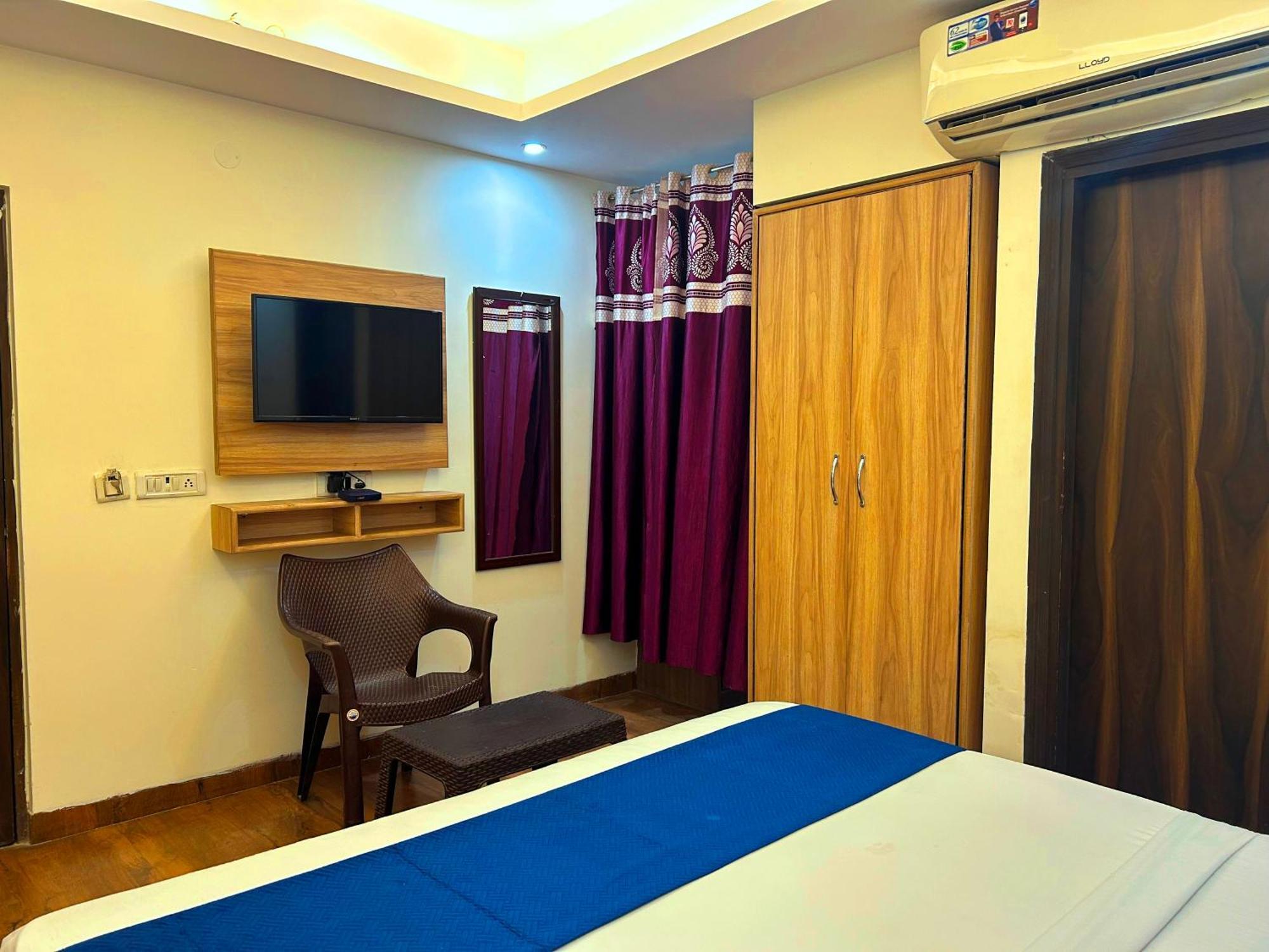 Hotel Golden Bliss At New Delhi International Airport Exterior photo